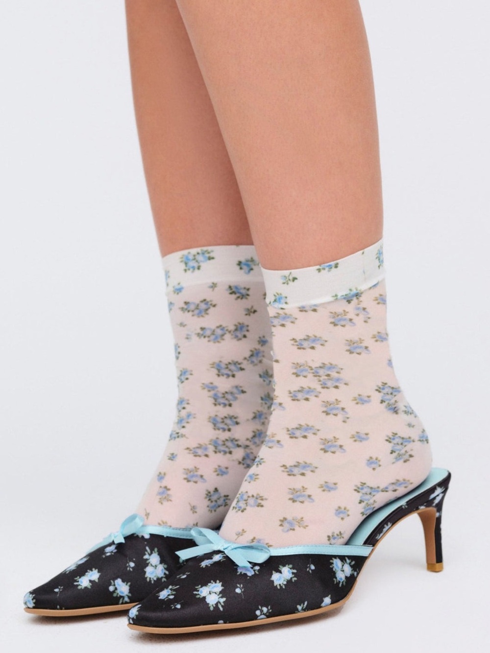 NWT Floral Satin Pointed Mule Heels with Sheer Floral Socks - Black/Light Blue